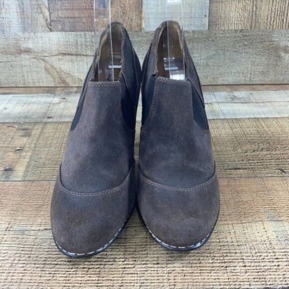 Sofft‎ Brown Suede Leather Chelsea Ankle Booties - Picture 2 of 9